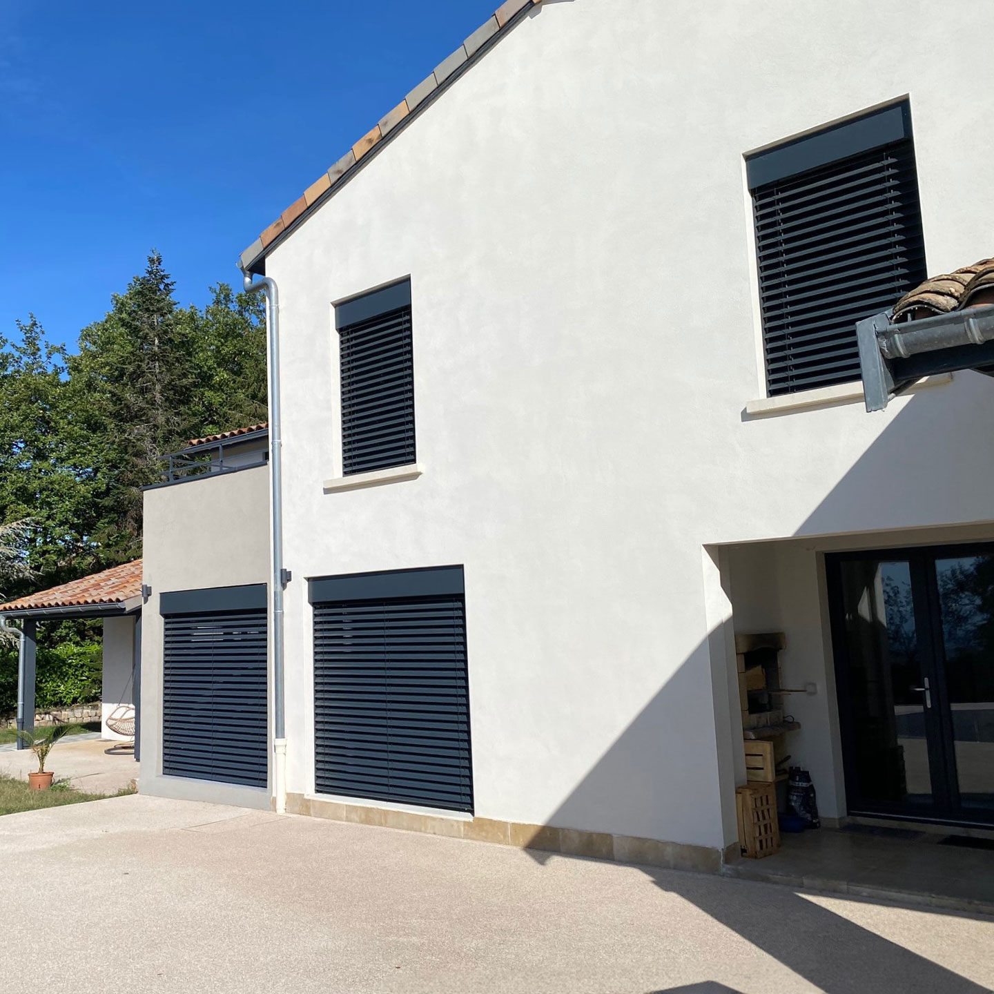 BSO et protections solaires sur maison résidentielle à Chevagnes