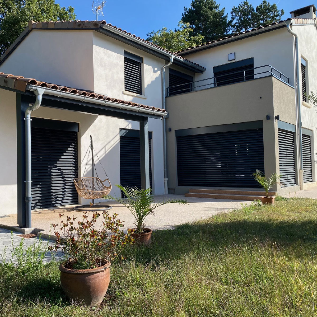 BSO et protections solaires sur maison résidentielle à Chevagnes